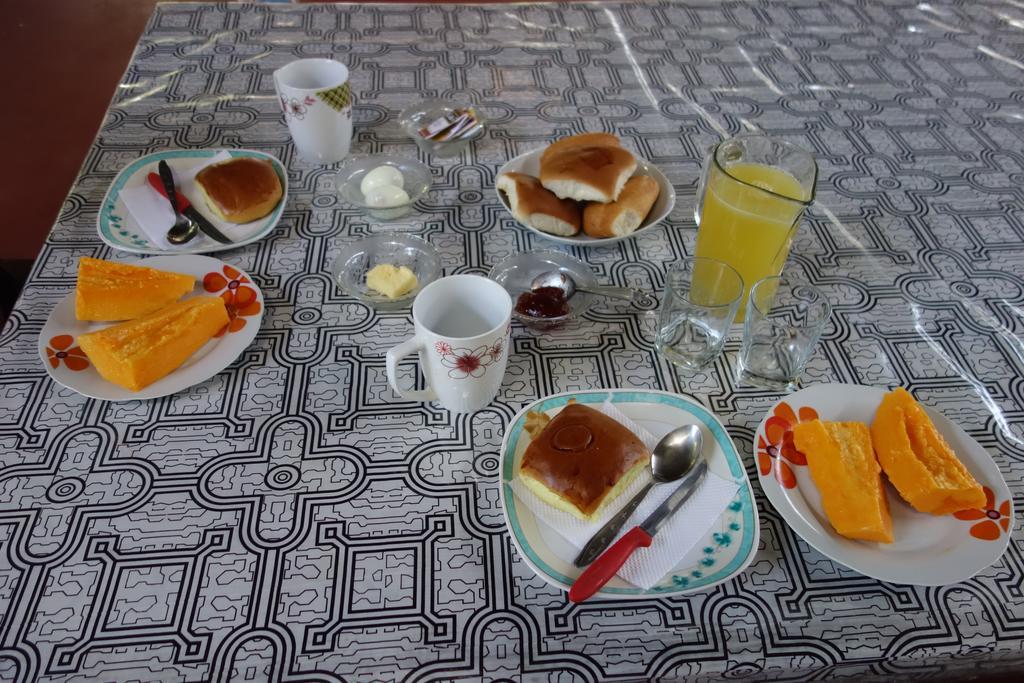 Isuyama Hostel ปูแอร์โต มัลโดนาโด ภายนอก รูปภาพ